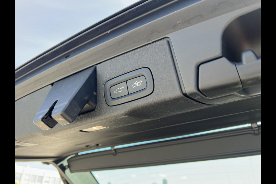 Volvo XC60 2.0 T8 Plug-in hybrid AWD Inscription Zuid | 455pk | Parking Pack | Stoelverwarming | 2.250kg Trekgewicht