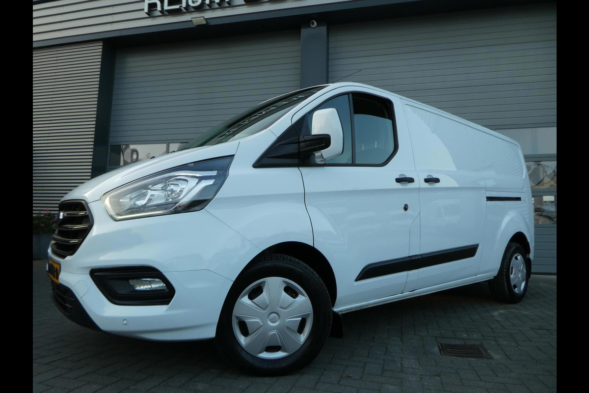 Ford Transit Custom 320 2.0 TDCI 130pk L2, Camera, Navigatie, LED, 3-Zits, 2xSchuifdeur.