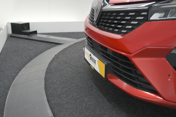 Renault Clio TCe 90 GPF techno | 360 Camera | Adaptieve Cruise Control | Navigatie | 9.3 Inch Groot Scherm