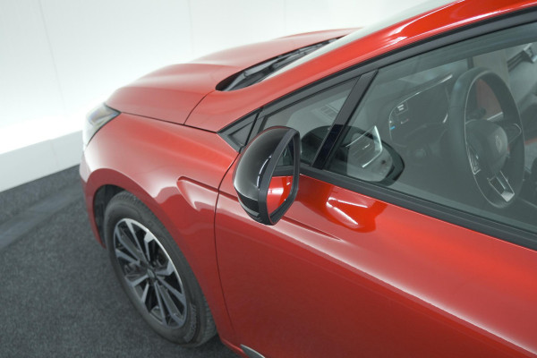 Renault Clio TCe 90 GPF techno | 360 Camera | Adaptieve Cruise Control | Navigatie | 9.3 Inch Groot Scherm