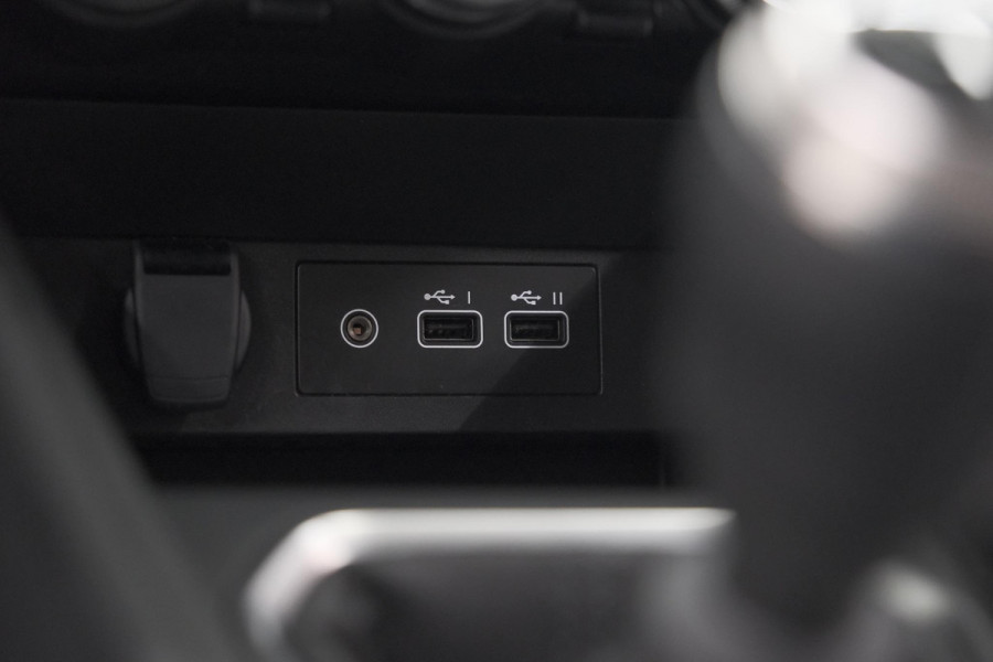 Renault Clio TCe 90 GPF techno | 360 Camera | Adaptieve Cruise Control | Navigatie | 9.3 Inch Groot Scherm