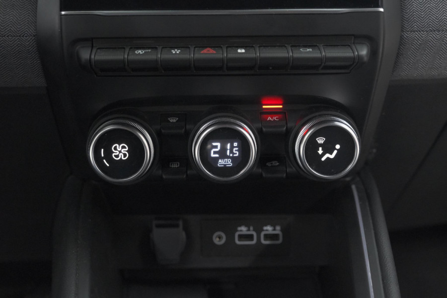 Renault Clio TCe 90 GPF techno | 360 Camera | Adaptieve Cruise Control | Navigatie | 9.3 Inch Groot Scherm