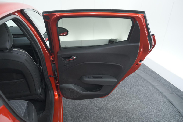 Renault Clio TCe 90 GPF techno | 360 Camera | Adaptieve Cruise Control | Navigatie | 9.3 Inch Groot Scherm