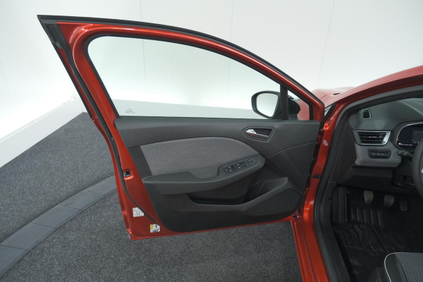 Renault Clio TCe 90 GPF techno | 360 Camera | Adaptieve Cruise Control | Navigatie | 9.3 Inch Groot Scherm