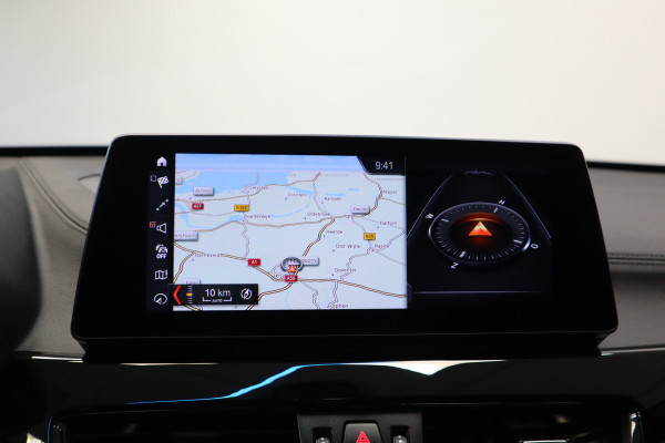 BMW X1 sDrive20i High Executive Cruise/Climate panoramadak PDC Trekhaak NAP Head-Up 24 maanden garantie mogelijk (*vraag naar de voorwaarden)