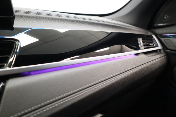 BMW X1 sDrive20i High Executive Cruise/Climate panoramadak PDC Trekhaak NAP Head-Up 24 maanden garantie mogelijk (*vraag naar de voorwaarden)