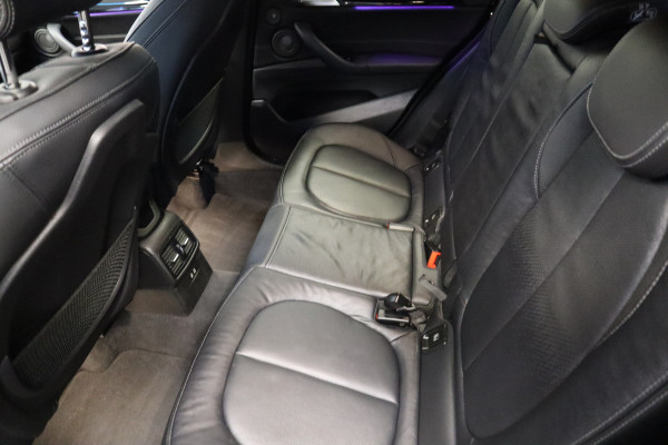 BMW X1 sDrive20i High Executive Cruise/Climate panoramadak PDC Trekhaak NAP Head-Up 24 maanden garantie mogelijk (*vraag naar de voorwaarden)