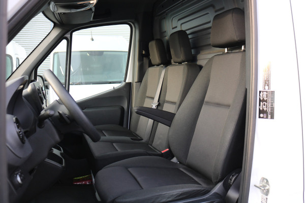 Mercedes-Benz Sprinter 317 CDI L2 H2 Automaat Airco Navigatie 360 Camera 3.5T Trekhaak