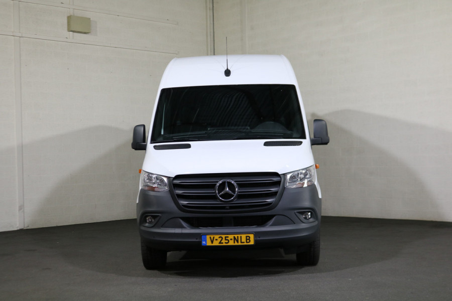 Mercedes-Benz Sprinter 317 CDI L2 H2 Automaat Airco Navigatie 360 Camera 3.5T Trekhaak