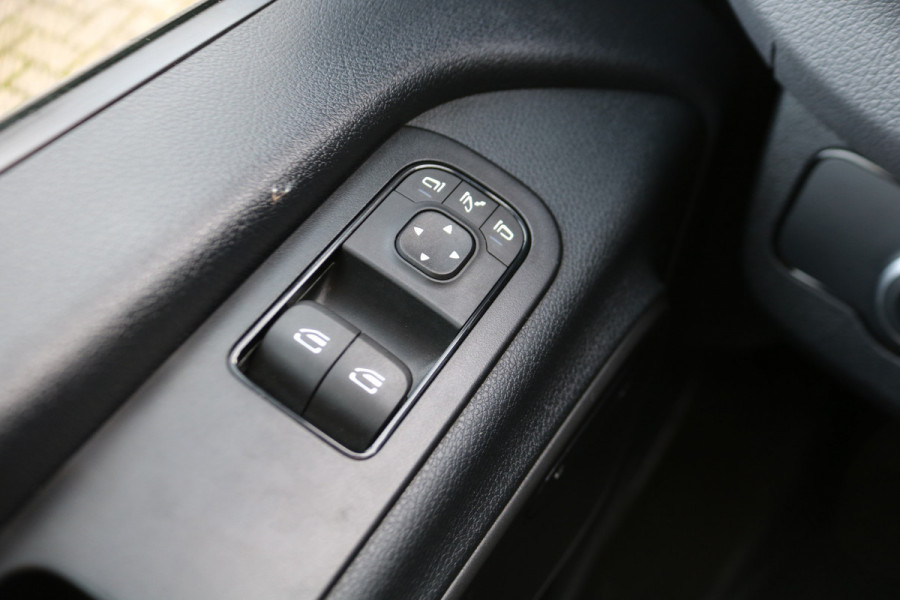 Mercedes-Benz Sprinter 317 CDI L2 H2 Automaat Airco Navigatie 360 Camera 3.5T Trekhaak