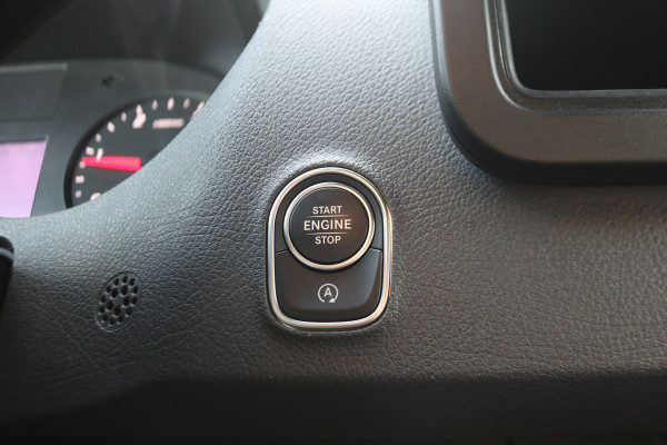 Mercedes-Benz Sprinter 317 CDI L2 H2 Automaat Airco Navigatie 360 Camera 3.5T Trekhaak