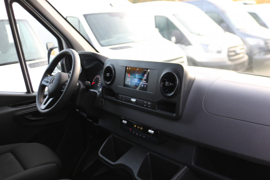 Mercedes-Benz Sprinter 317 CDI L2 H2 Automaat Airco Navigatie 360 Camera 3.5T Trekhaak