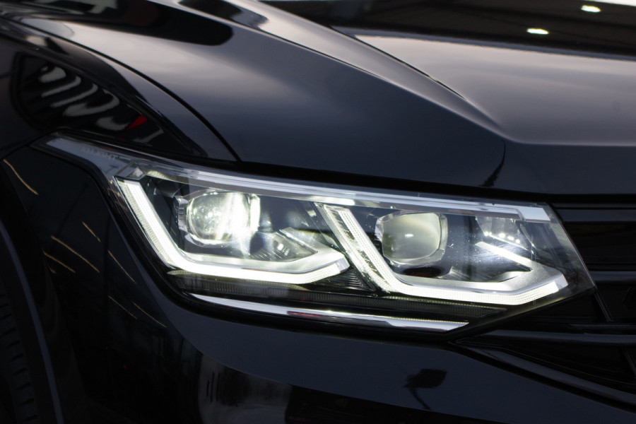 Volkswagen Tiguan 1.4 TSI eHybrid 245 PK R-Line BNS+ PHEV, Panoramadak, 360 Camera, Leder, Winterpakket, Carplay
