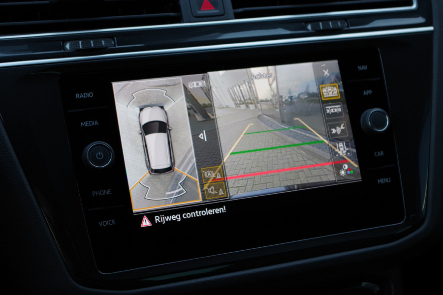 Volkswagen Tiguan 1.4 TSI eHybrid 245 PK R-Line BNS+ PHEV, Panoramadak, 360 Camera, Leder, Winterpakket, Carplay