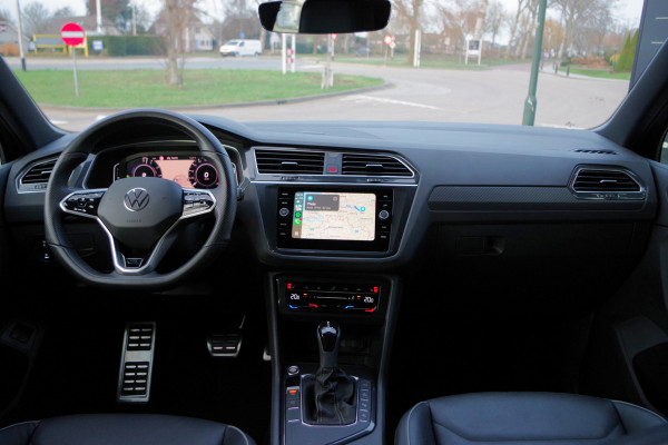 Volkswagen Tiguan 1.4 TSI eHybrid 245 PK R-Line BNS+ PHEV, Panoramadak, 360 Camera, Leder, Winterpakket, Carplay