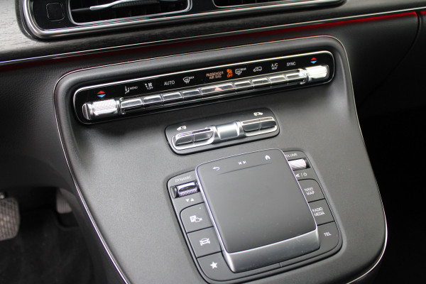 Mercedes-Benz V-Klasse 220d / Lang / DC / New Model / 2x Elec Schuifdeur / Night Pakket / Camera / NIEUWSTAAT