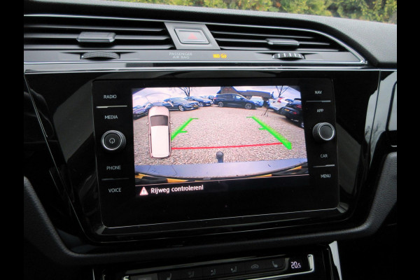 Volkswagen Touran 1.5 TSI Highline Automaat*Navi*Pano.dak*Trekhaak*