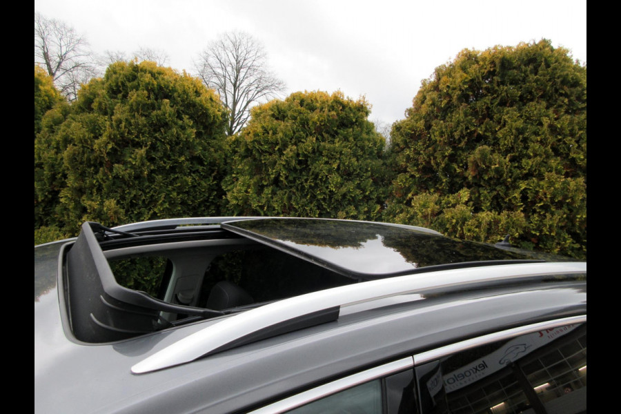 Volkswagen Touran 1.5 TSI Highline Automaat*Navi*Pano.dak*Trekhaak*