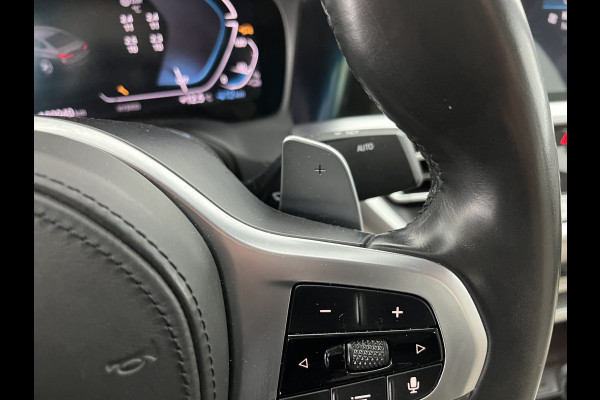 BMW 3-serie 330e M-Sportpack High Executive Performance Pack (INCL-BTW) *HEAD-UP | FULL-LEATHER | FULL-LED | HIFI-SOUND | CAMERA | HEATED-SPORTSEATS | CARPLAY | DIGI-COCKPIT | NAVI-FULLMAP | AMBIENT-LIGHT | ECC | PDC | CRUISE | 19''ALU*