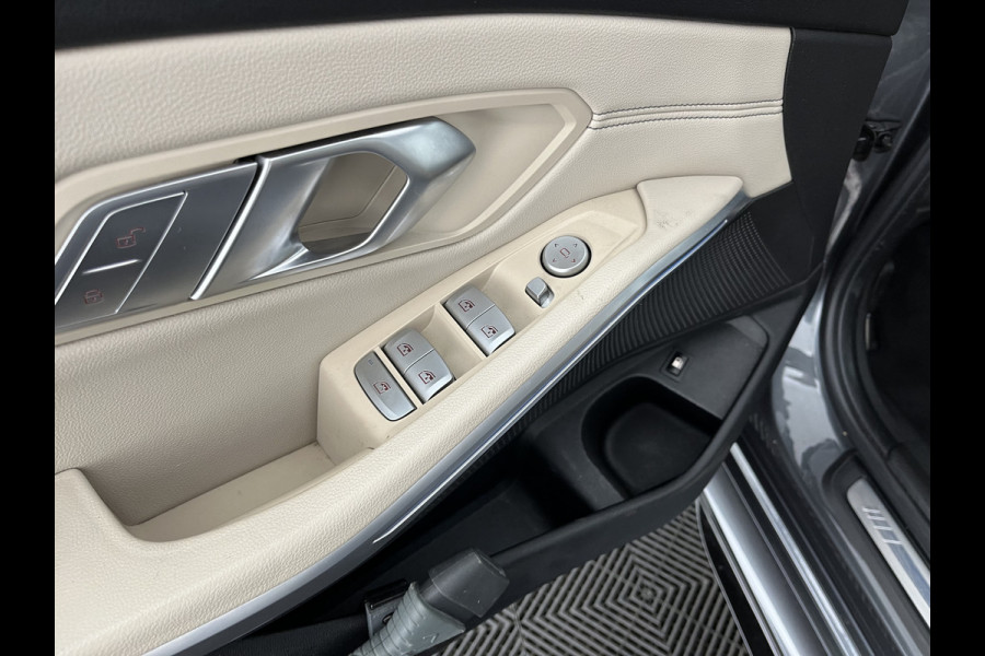 BMW 3-serie 330e M-Sportpack High Executive Performance Pack (INCL-BTW) *HEAD-UP | FULL-LEATHER | FULL-LED | HIFI-SOUND | CAMERA | HEATED-SPORTSEATS | CARPLAY | DIGI-COCKPIT | NAVI-FULLMAP | AMBIENT-LIGHT | ECC | PDC | CRUISE | 19''ALU*