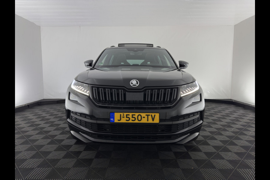 Škoda Kodiaq 1.5 TSI Sportline Business (INCL-BTW) Aut. *PANO | LEATHER-MICROFIBRE | FULL-LED | MEMORY-PACK | SPORTSEATS | SHIFT-PADDLES | ADAPTIVE-CRUISE | DIGI-COCKPIT | NAVI-FULLMAP | CANTON-AUDIO | DAB | AMBIENT-LIGHT | KEYLESS