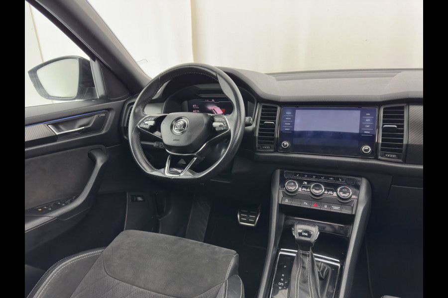 Škoda Kodiaq 1.5 TSI Sportline Business (INCL-BTW) Aut. *PANO | LEATHER-MICROFIBRE | FULL-LED | MEMORY-PACK | SPORTSEATS | SHIFT-PADDLES | ADAPTIVE-CRUISE | DIGI-COCKPIT | NAVI-FULLMAP | CANTON-AUDIO | DAB | AMBIENT-LIGHT | KEYLESS