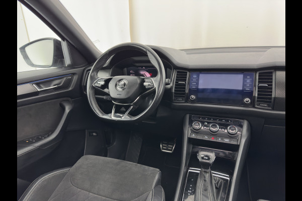 Škoda Kodiaq 1.5 TSI Sportline Business (INCL-BTW) Aut. *PANO | LEATHER-MICROFIBRE | FULL-LED | MEMORY-PACK | SPORTSEATS | SHIFT-PADDLES | ADAPTIVE-CRUISE | DIGI-COCKPIT | NAVI-FULLMAP | CANTON-AUDIO | DAB | AMBIENT-LIGHT | KEYLESS