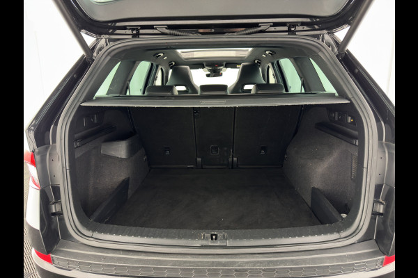 Škoda Kodiaq 1.5 TSI Sportline Business (INCL-BTW) Aut. *PANO | LEATHER-MICROFIBRE | FULL-LED | MEMORY-PACK | SPORTSEATS | SHIFT-PADDLES | ADAPTIVE-CRUISE | DIGI-COCKPIT | NAVI-FULLMAP | CANTON-AUDIO | DAB | AMBIENT-LIGHT | KEYLESS