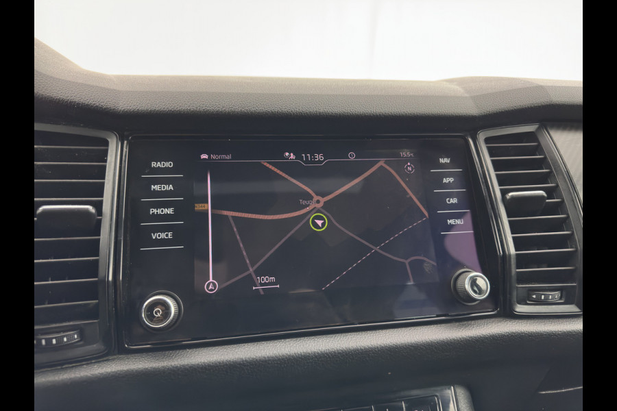 Škoda Kodiaq 1.5 TSI Sportline Business (INCL-BTW) Aut. *PANO | LEATHER-MICROFIBRE | FULL-LED | MEMORY-PACK | SPORTSEATS | SHIFT-PADDLES | ADAPTIVE-CRUISE | DIGI-COCKPIT | NAVI-FULLMAP | CANTON-AUDIO | DAB | AMBIENT-LIGHT | KEYLESS