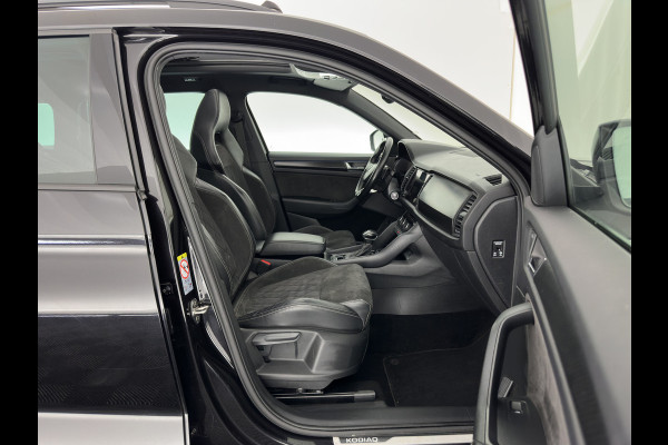 Škoda Kodiaq 1.5 TSI Sportline Business (INCL-BTW) Aut. *PANO | LEATHER-MICROFIBRE | FULL-LED | MEMORY-PACK | SPORTSEATS | SHIFT-PADDLES | ADAPTIVE-CRUISE | DIGI-COCKPIT | NAVI-FULLMAP | CANTON-AUDIO | DAB | AMBIENT-LIGHT | KEYLESS