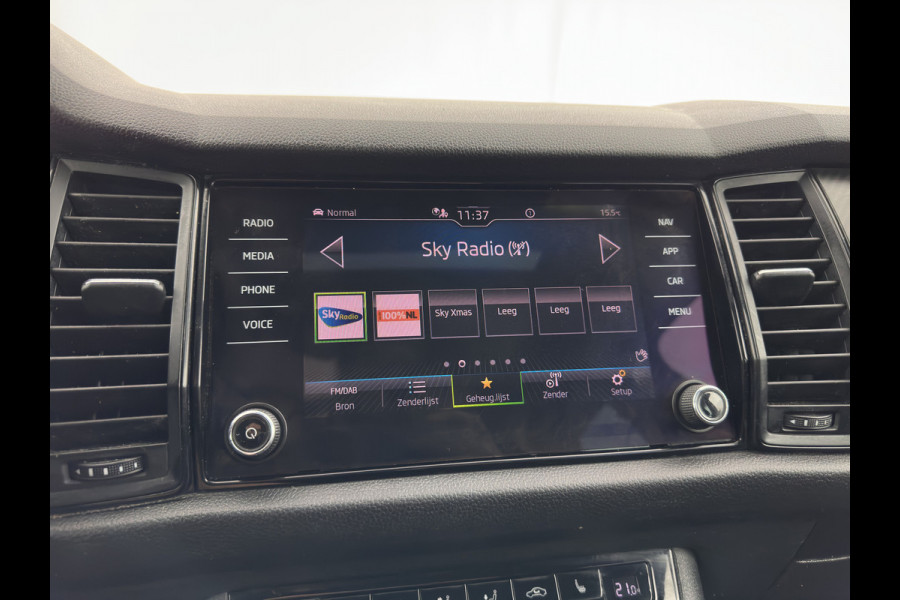 Škoda Kodiaq 1.5 TSI Sportline Business (INCL-BTW) Aut. *PANO | LEATHER-MICROFIBRE | FULL-LED | MEMORY-PACK | SPORTSEATS | SHIFT-PADDLES | ADAPTIVE-CRUISE | DIGI-COCKPIT | NAVI-FULLMAP | CANTON-AUDIO | DAB | AMBIENT-LIGHT | KEYLESS