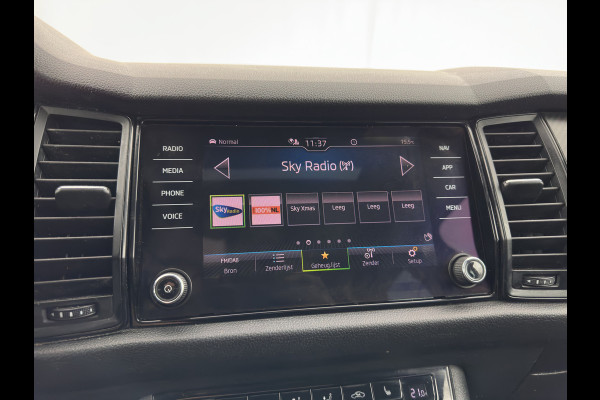 Škoda Kodiaq 1.5 TSI Sportline Business (INCL-BTW) Aut. *PANO | LEATHER-MICROFIBRE | FULL-LED | MEMORY-PACK | SPORTSEATS | SHIFT-PADDLES | ADAPTIVE-CRUISE | DIGI-COCKPIT | NAVI-FULLMAP | CANTON-AUDIO | DAB | AMBIENT-LIGHT | KEYLESS