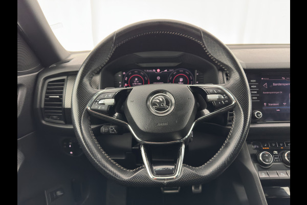 Škoda Kodiaq 1.5 TSI Sportline Business (INCL-BTW) Aut. *PANO | LEATHER-MICROFIBRE | FULL-LED | MEMORY-PACK | SPORTSEATS | SHIFT-PADDLES | ADAPTIVE-CRUISE | DIGI-COCKPIT | NAVI-FULLMAP | CANTON-AUDIO | DAB | AMBIENT-LIGHT | KEYLESS