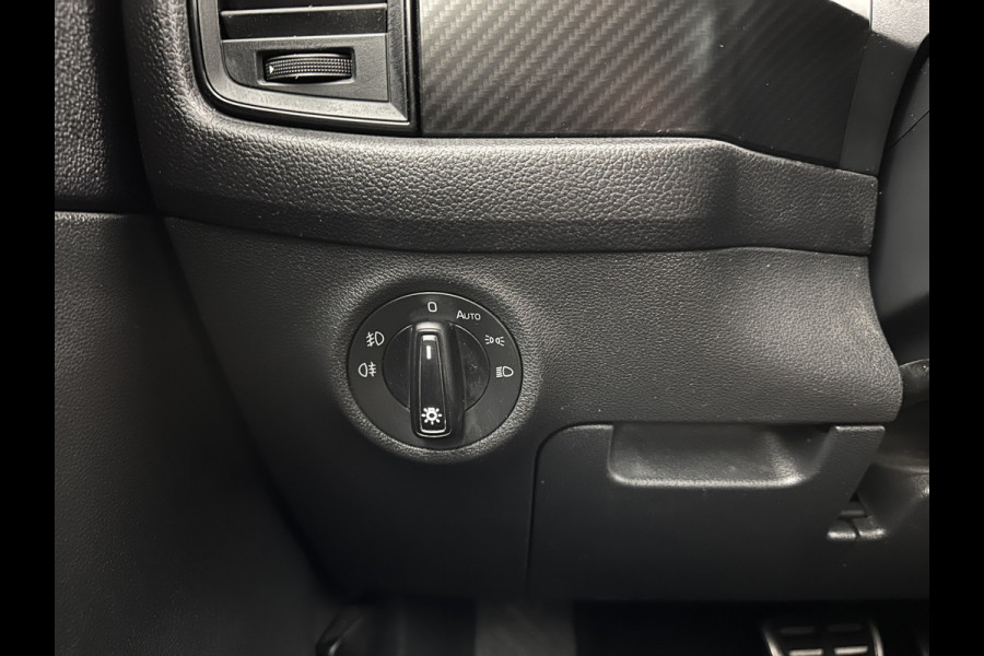 Škoda Kodiaq 1.5 TSI Sportline Business (INCL-BTW) Aut. *PANO | LEATHER-MICROFIBRE | FULL-LED | MEMORY-PACK | SPORTSEATS | SHIFT-PADDLES | ADAPTIVE-CRUISE | DIGI-COCKPIT | NAVI-FULLMAP | CANTON-AUDIO | DAB | AMBIENT-LIGHT | KEYLESS