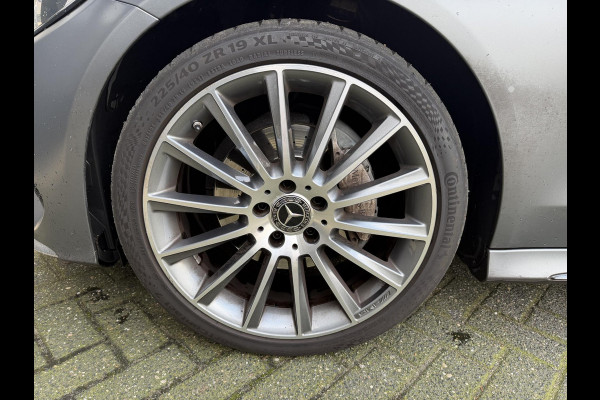 Mercedes-Benz C-Klasse 200 4matic AMG | Navigatie | Camera | Stoelkoeling & Verwarming | 19 Inch Lichtmetalen Velgen |