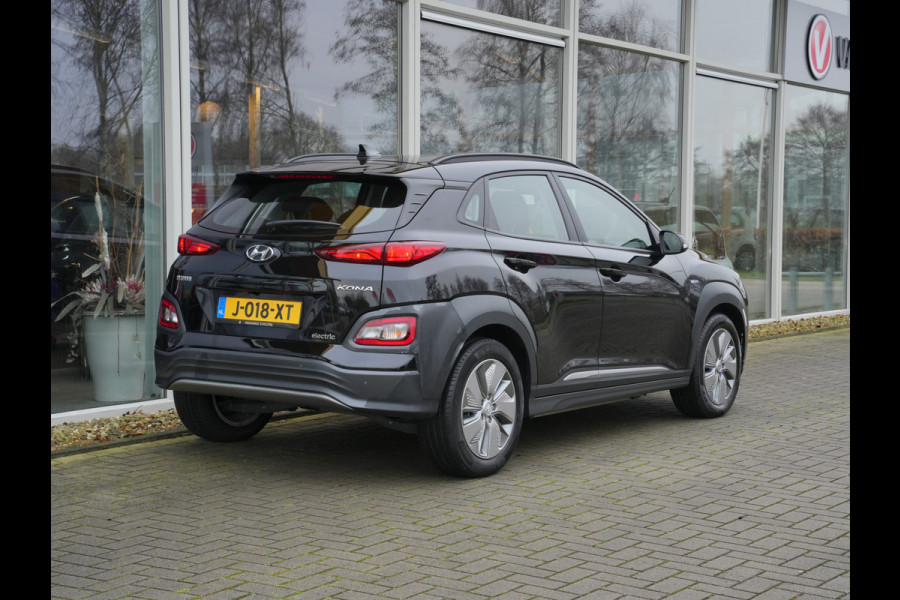 Hyundai Kona EV Comfort 64 kWh | SoH 98% | Navigatie | DAB | Adaptive Cruise