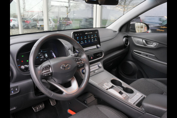 Hyundai Kona EV Comfort 64 kWh | SoH 98% | Navigatie | DAB | Adaptive Cruise