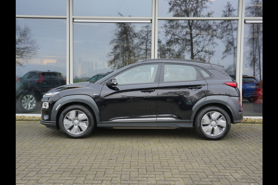 Hyundai Kona EV Comfort 64 kWh | SoH 98% | Navigatie | DAB | Adaptive Cruise