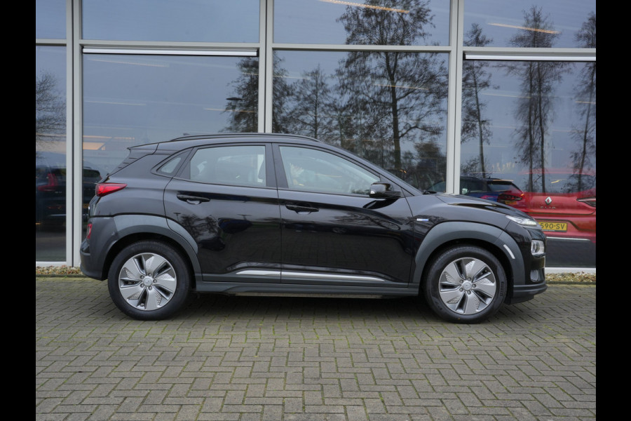 Hyundai Kona EV Comfort 64 kWh | SoH 98% | Navigatie | DAB | Adaptive Cruise