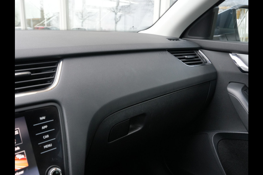 Škoda Octavia Combi 1.0 TSI Greentech Business Edition | Stoelverwarming | Climate Control | Navigatie