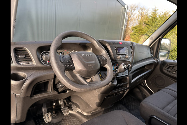 Iveco Daily 35C16H 2.3 D 157 PK / ZEER NETJES !! / HYDRAULISCHE LAADKLEP / BAKWAGEN / 73.281 KM ! / AIRCO / 3-ZITS