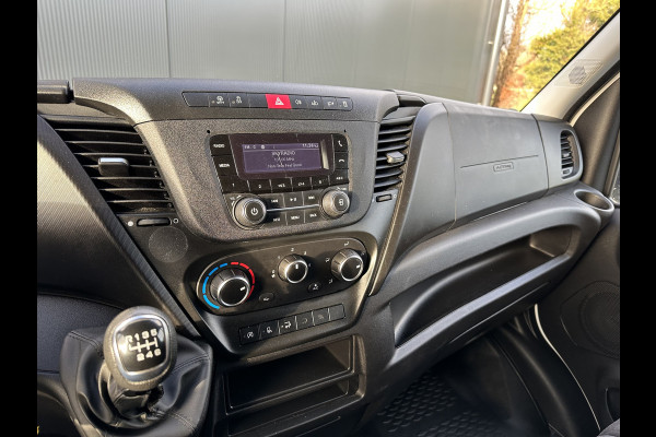 Iveco Daily 35C16H 2.3 D 157 PK / ZEER NETJES !! / HYDRAULISCHE LAADKLEP / BAKWAGEN / 73.281 KM ! / AIRCO / 3-ZITS