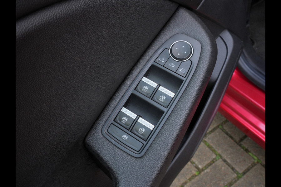 Renault Clio 1.0 TCe Intens | Navigatie | Climate Control | LED | DAB | Android/Apple Carplay