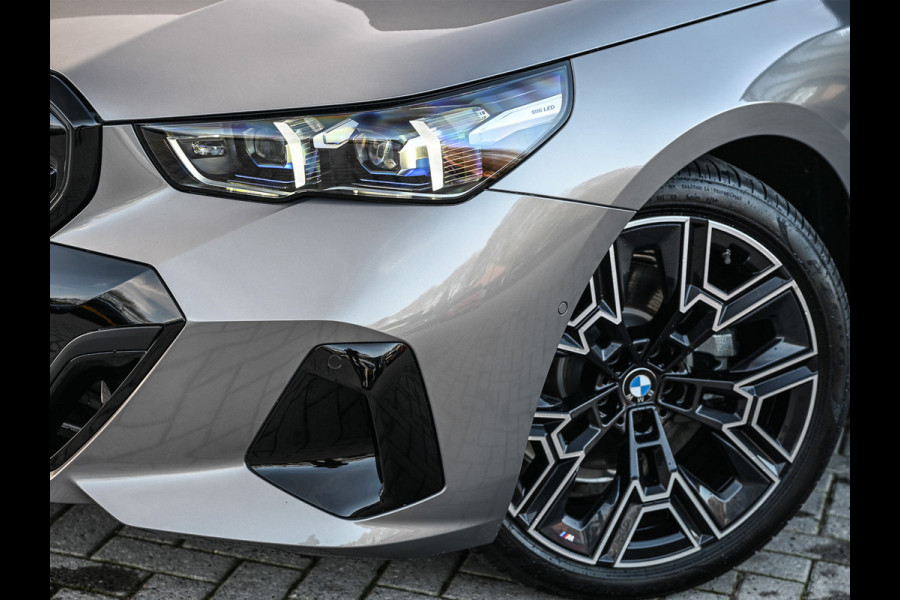 BMW 5 Serie Touring 530e XDRIVE | SHADOW LINE | M-SPORT | COMFORT ACCESS | ACTIVE CRUISE | BOWERS & WILKINS | 360 CAMERA | STUUR- EN STOELVE