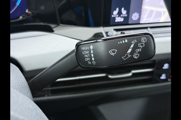 Volkswagen Golf 1.0 eTSI 111PK AUT-7 Nieuw Model Adap.Cruise Virtual Cockpit Apple Carplay Android APP-Connect Navi Ecc Pdc Life Stoel+Stuurverwarming Lmv Mirrorlink DAB Led Isofix Keyless mild hybride Complete Volkswagen Golf mild hybride!