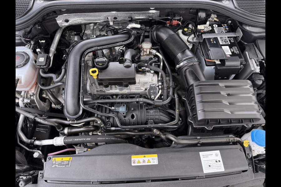 Volkswagen Golf 1.0 eTSI 111PK AUT-7 Nieuw Model Adap.Cruise Virtual Cockpit Apple Carplay Android APP-Connect Navi Ecc Pdc Life Stoel+Stuurverwarming Lmv Mirrorlink DAB Led Isofix Keyless mild hybride Complete Volkswagen Golf mild hybride!