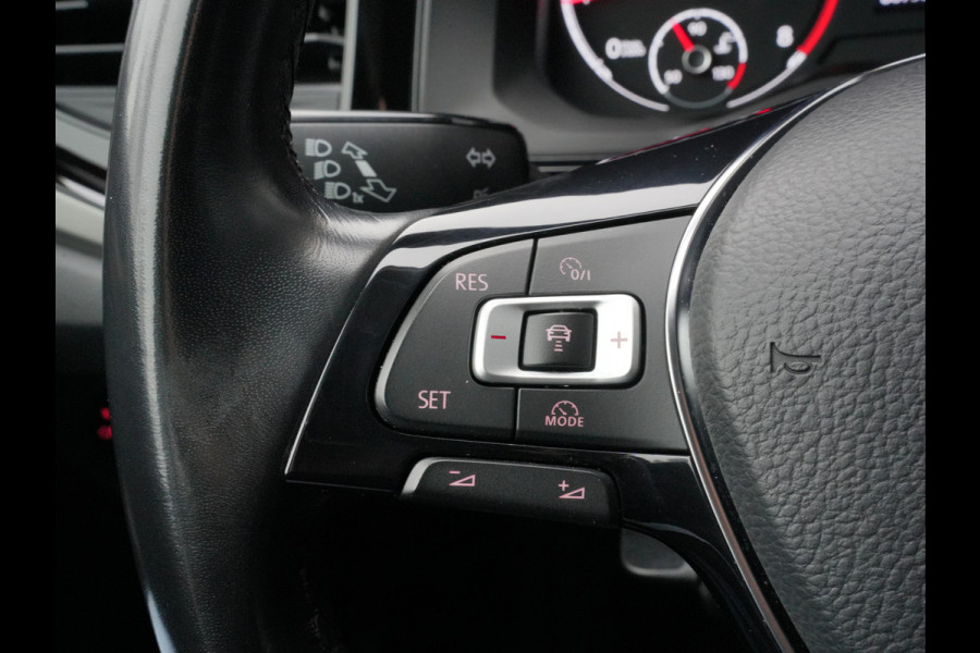 Volkswagen Polo 1.0 TSI Comfortline Business | Navigatie | DAB | Climate Control | Android/Apple Carplay