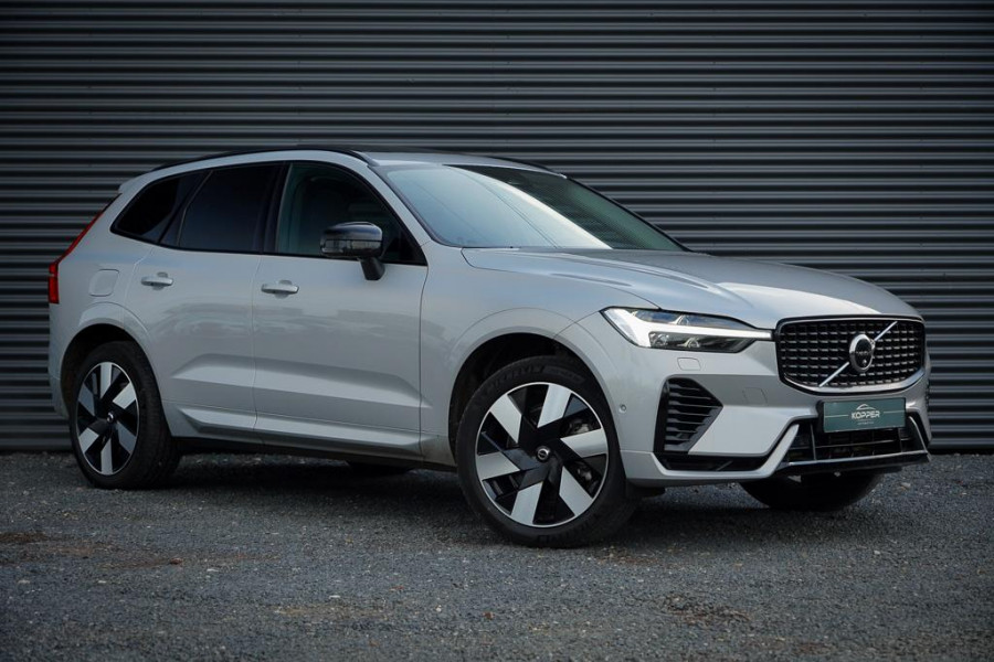Volvo XC60 2.0 T6 Plug-in hybrid AWD Plus Dark / Pano / Trekhaak / Stoel&Stuurwielverwarming