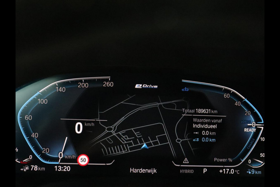 BMW 3-serie 330e M Sport | Leder | Stoelverwarming | Carplay | Sportstoelen | Laserlicht | Live Cockpit | Sfeerverlichting | Navigatie | Parkeerhulp | Climate control | Bluetooth | Cruise control