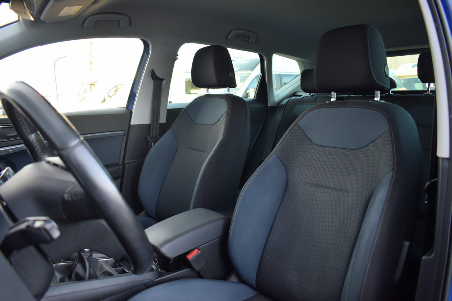 Seat Ateca 1.0 EcoTSI Style Business Intense | Trekhaak | Apple CarPlay | Camera | Climate